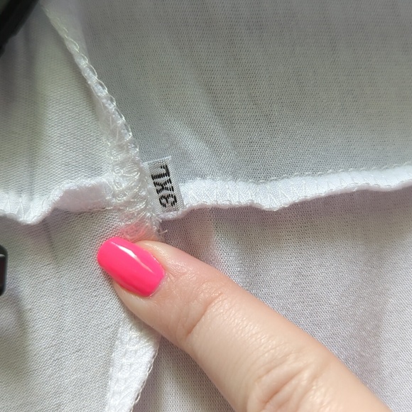 NWOT IN'VOLAND White Lightweight Cardigan - Picture 10 of 11